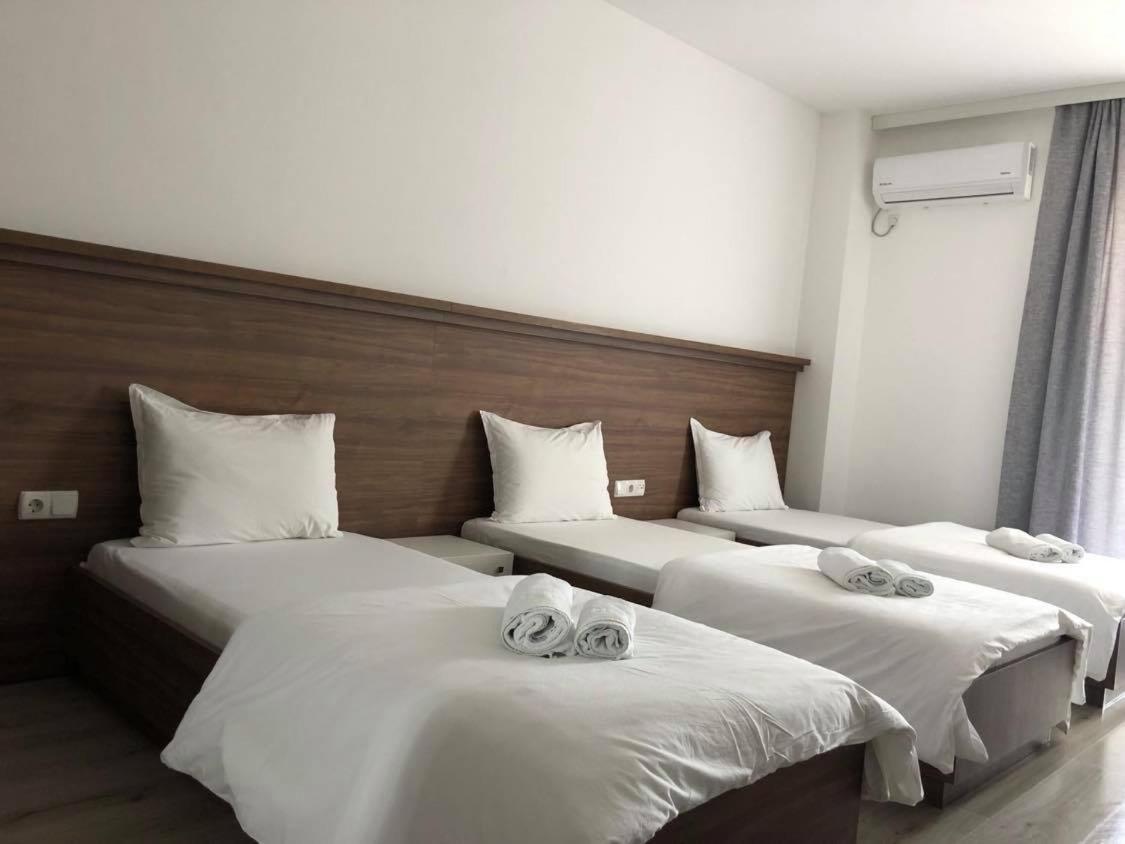 Hotel Dardani Titova Mitrovica Exteriör bild