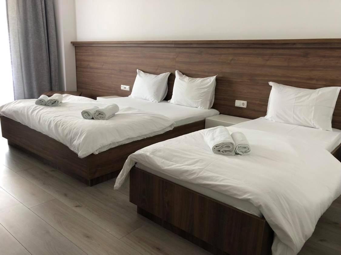 Hotel Dardani Titova Mitrovica Exteriör bild
